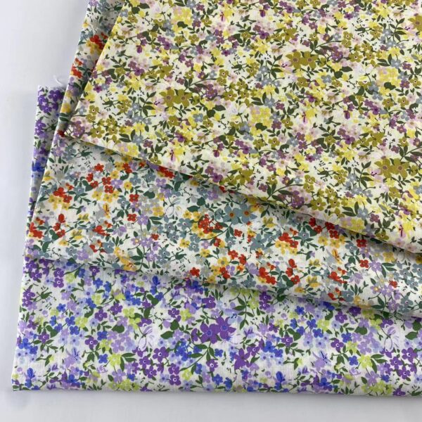 Country Style Floral Cotton Poplin Fabric – 100% Cotton Fabric for Dresses & Homewear Sewing