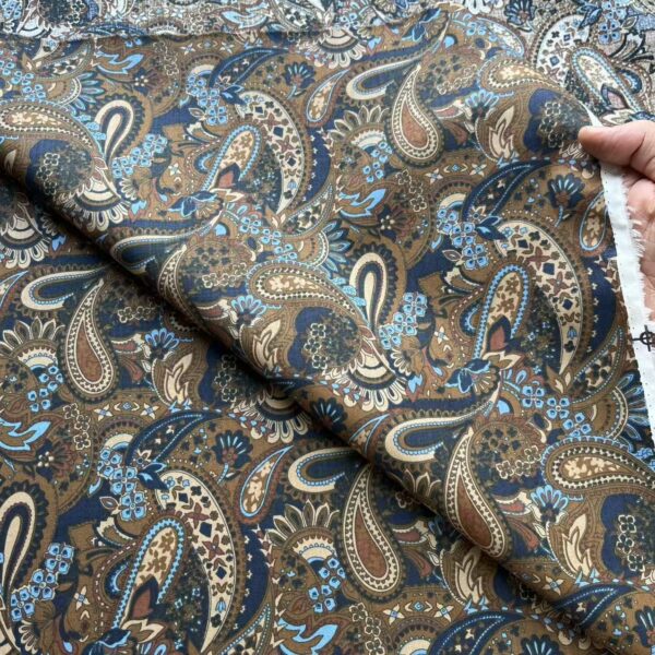 100% Cotton Retro Paisley Print Poplin Fabric — Shirt & DIY Material