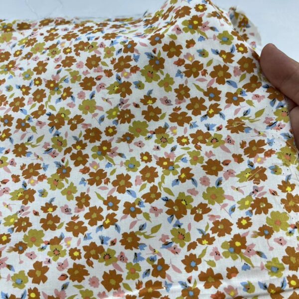 40s Cotton Poplin Floral Fabric – Vintage Country Print for DIY Sewing
