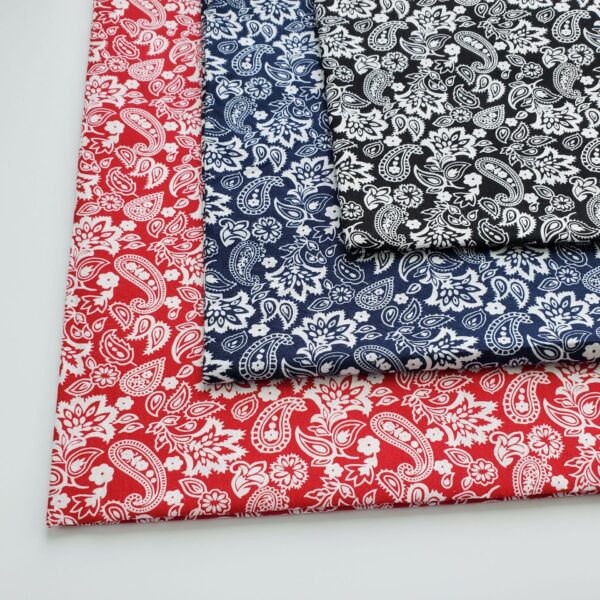 100% Cotton Paisley Printed Poplin Fabric — Vintage Floral Style