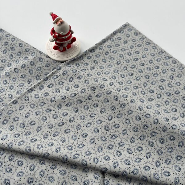 100% Cotton Reactive Printed Poplin Fabric — Country Floral Design for Summer Dresses & DIY Crafts