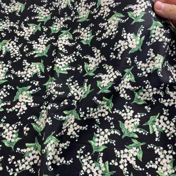 Vintage Floral Cotton Poplin Fabric – 100% Cotton Reactive Print Material for Dresses & Shirts