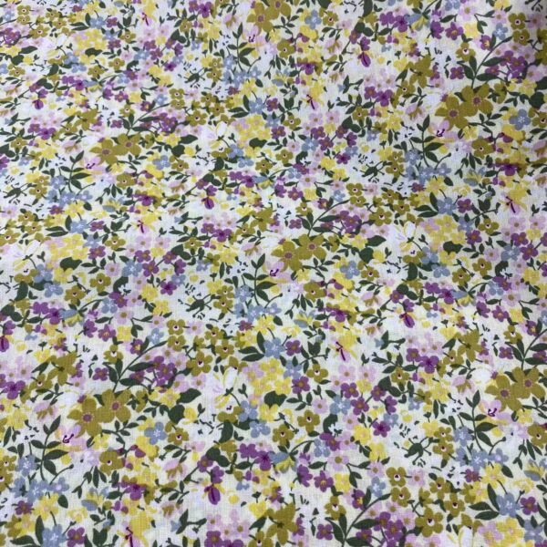 Country Style Floral Cotton Poplin Fabric – 100% Cotton Fabric for Dresses & Homewear Sewing