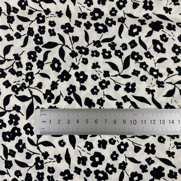 主图-04 100% Cotton Plain Weave Floral Printed Fabric — Summer Chic Poplin for Dresses