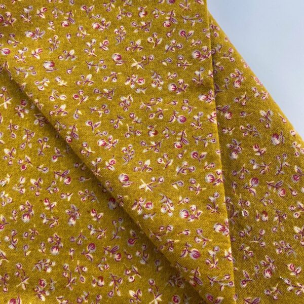 100% Cotton Brushed Floral Printed Fabric — Soft Warm Flannel for Autumn & Winter