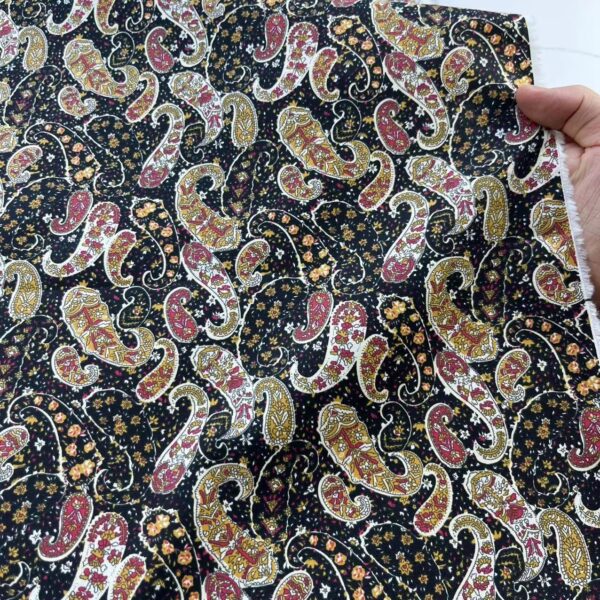 Vintage Paisley Cotton Poplin Print Fabric — 100% Cotton DIY Craft & Shirt Fabric