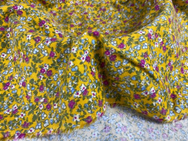 Brushed Cotton Floral Print Fabric – Warm Winter Flannel for Kidswear & Pajamas