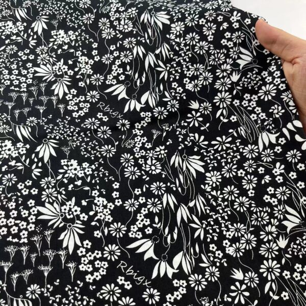 40s Cotton Poplin Floral Fabric – Vintage Meadow Print for Summer Apparel
