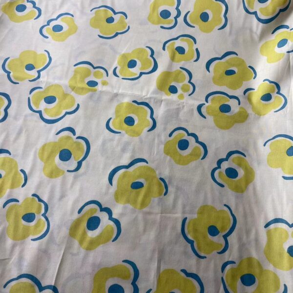 60s Cotton Floral Poplin Fabric – Small Flower Print for Dresses & Kidswear