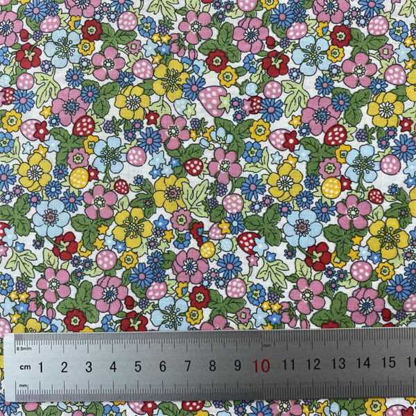 主图-04 Soft Floral Printed Cotton Poplin Fabric – 100% Cotton Reactive Print for Apparel & Bedding