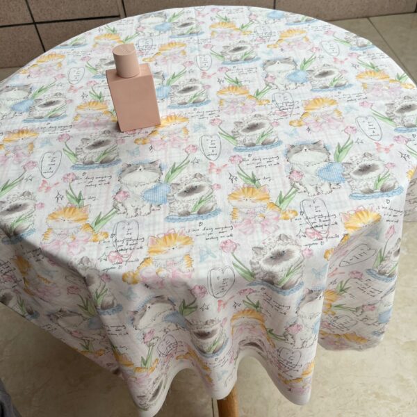 40s Cotton Digital Print Fabric – Korean INS Cartoon Cat Pattern for Women’s & Kidswear