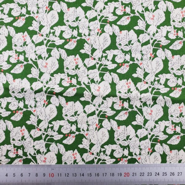 100% Cotton Reactive Printed Leaf Pattern Fabric — Soft & Breathable