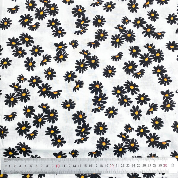 100% Cotton Reactive Printed Daisy Poplin Fabric — Soft & Airy