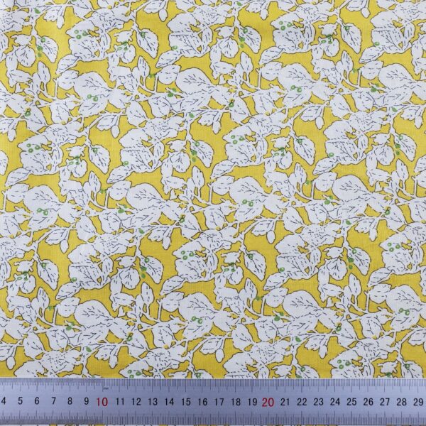 100% Cotton Reactive Printed Leaf Pattern Fabric — Soft & Breathable