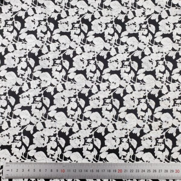 100% Cotton Reactive Printed Leaf Pattern Fabric — Soft & Breathable