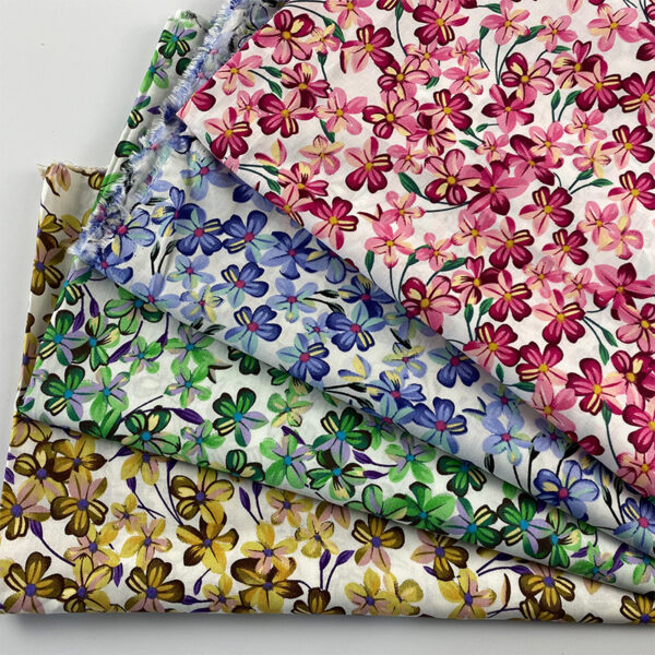 主图-01 Cotton Floral Print Fabric – Small Flower Design for Summer Dresses & Kidswear