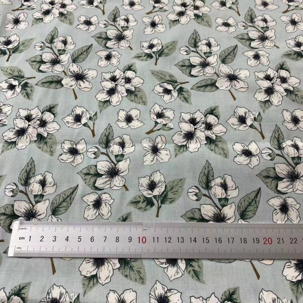 Floral Cotton Poplin Fabric for Women’s Dresses — Soft Reactive Print