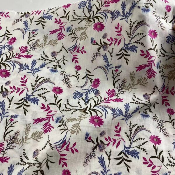 Soft Cotton Poplin Floral Print Fabric — Lightweight Material for Summer Apparel