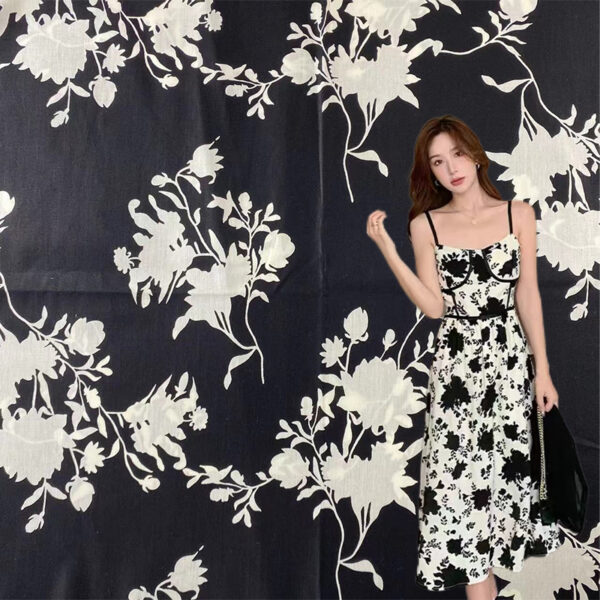 100% Cotton Black & White Rose Printed Fabric — Elegant & Breathable Poplin