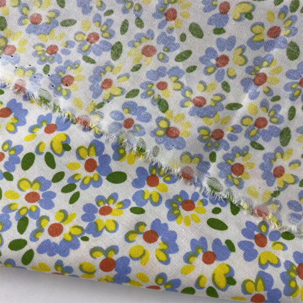 Korean Style Small Floral Printed Combed Cotton Fabric – 40s Poplin for Dresses & Shirts