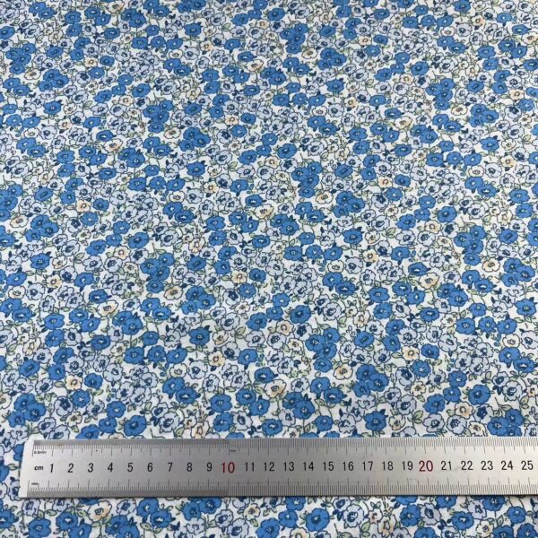 Country-Style Cotton Poplin Fabric — Mini Floral Print Material