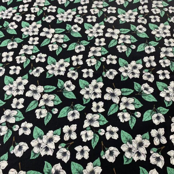 Floral Cotton Poplin Fabric for Women’s Dresses — Soft Reactive Print