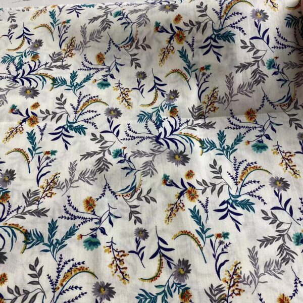 Soft Cotton Poplin Floral Print Fabric — Lightweight Material for Summer Apparel