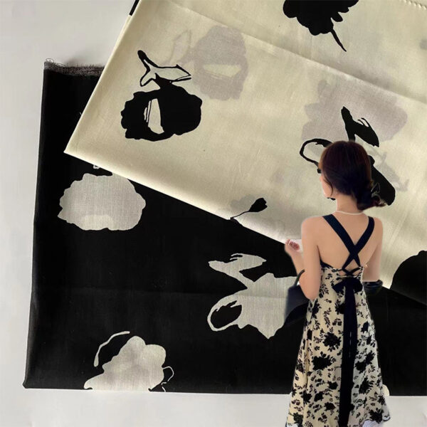 100% Cotton Black & White Rose Printed Fabric — Elegant & Breathable Poplin