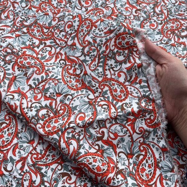 Vintage Paisley Cotton Poplin Fabric — DIY, Shirt & Headscarf Material
