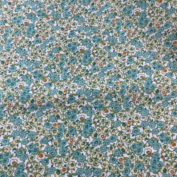 Country-Style Cotton Poplin Fabric — Mini Floral Print Material