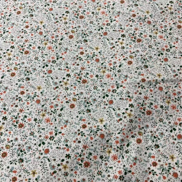 Printed Cotton Poplin Fabric — Small Floral Pattern for Women’s Clothing