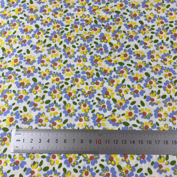 Korean Style Small Floral Printed Combed Cotton Fabric – 40s Poplin for Dresses & Shirts