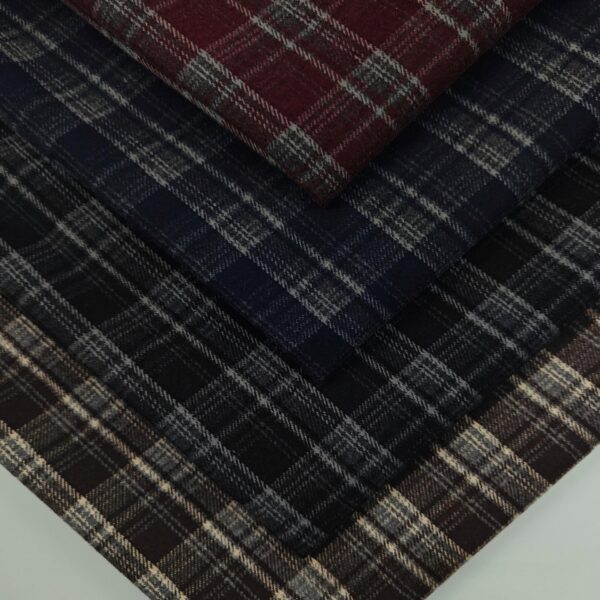 Polyester Rayon Knitted Jacquard Check Fabric — Elastic & Structured for Fall/Winter