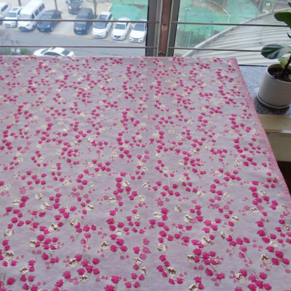 Yarn-Dyed Floral Jacquard Fabric — Lightweight & Elegant Texture