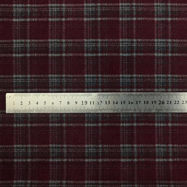 Polyester Rayon Knitted Jacquard Check Fabric — Elastic & Structured for Fall/Winter
