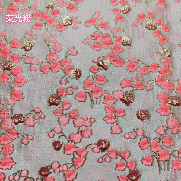 Yarn-Dyed Floral Jacquard Fabric — Lightweight & Elegant Texture