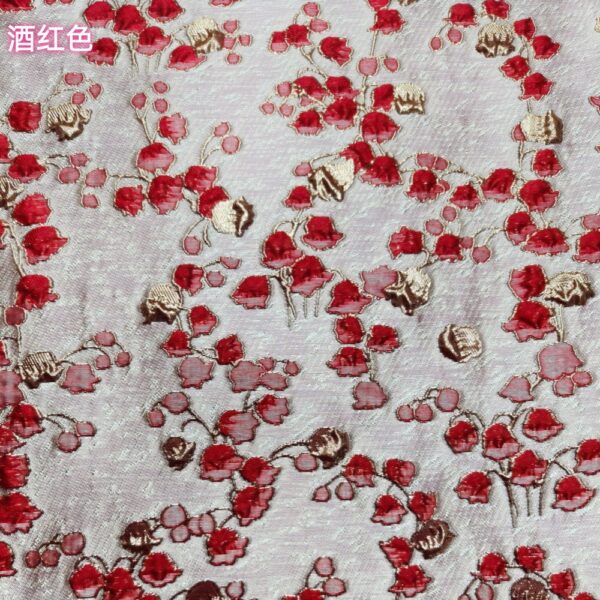 Yarn-Dyed Floral Jacquard Fabric — Lightweight & Elegant Texture