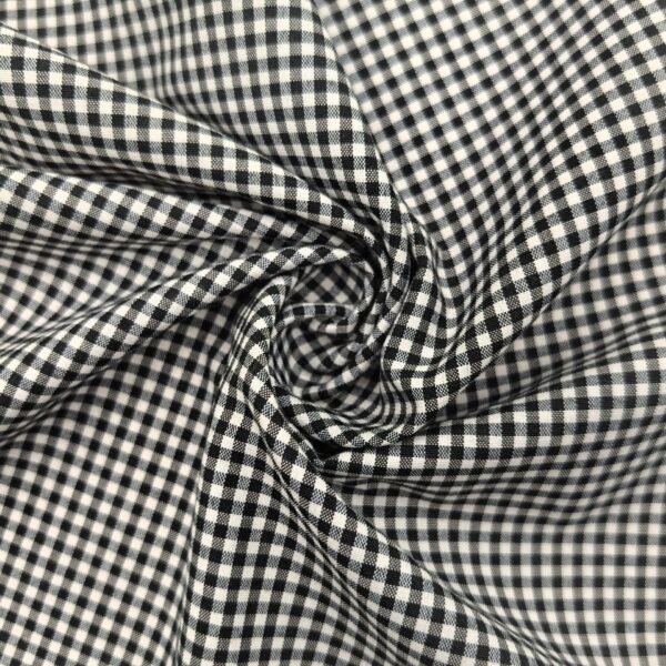 Poly Cotton Yarn-Dyed Check Fabric — Lightweight & Durable for Daily Wear
