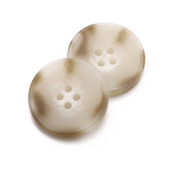 Shell Fine-Edge Shirt Button — Elegant & Natural Apparel Decoration